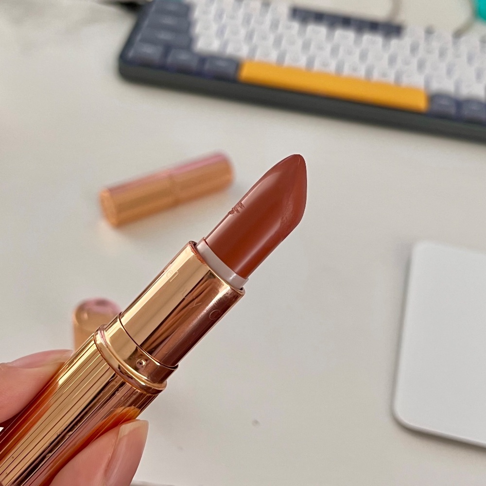 Charlotte Tilbury Lipstick - Stoned Rose